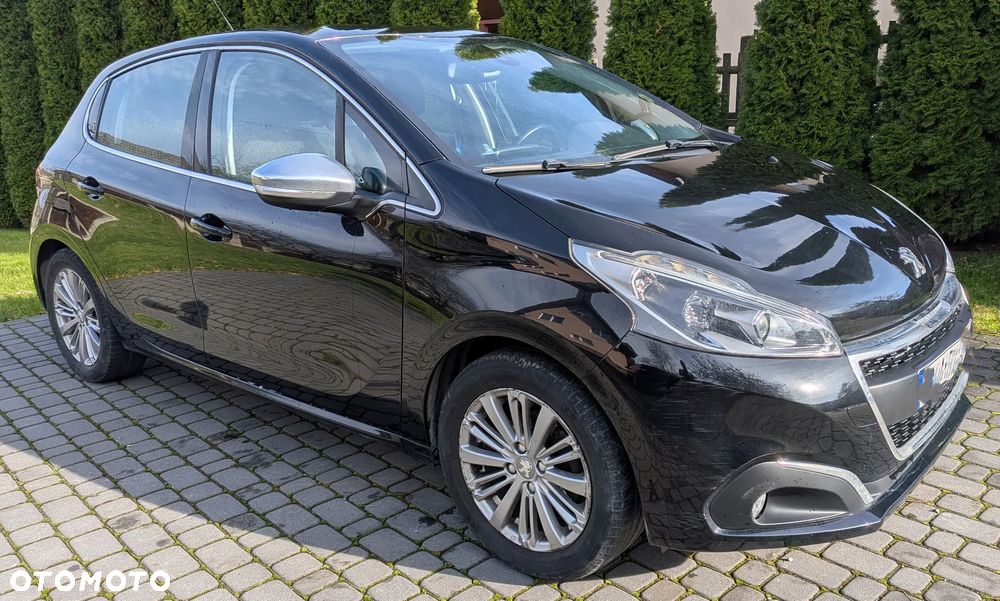 Peugeot 208 - 2