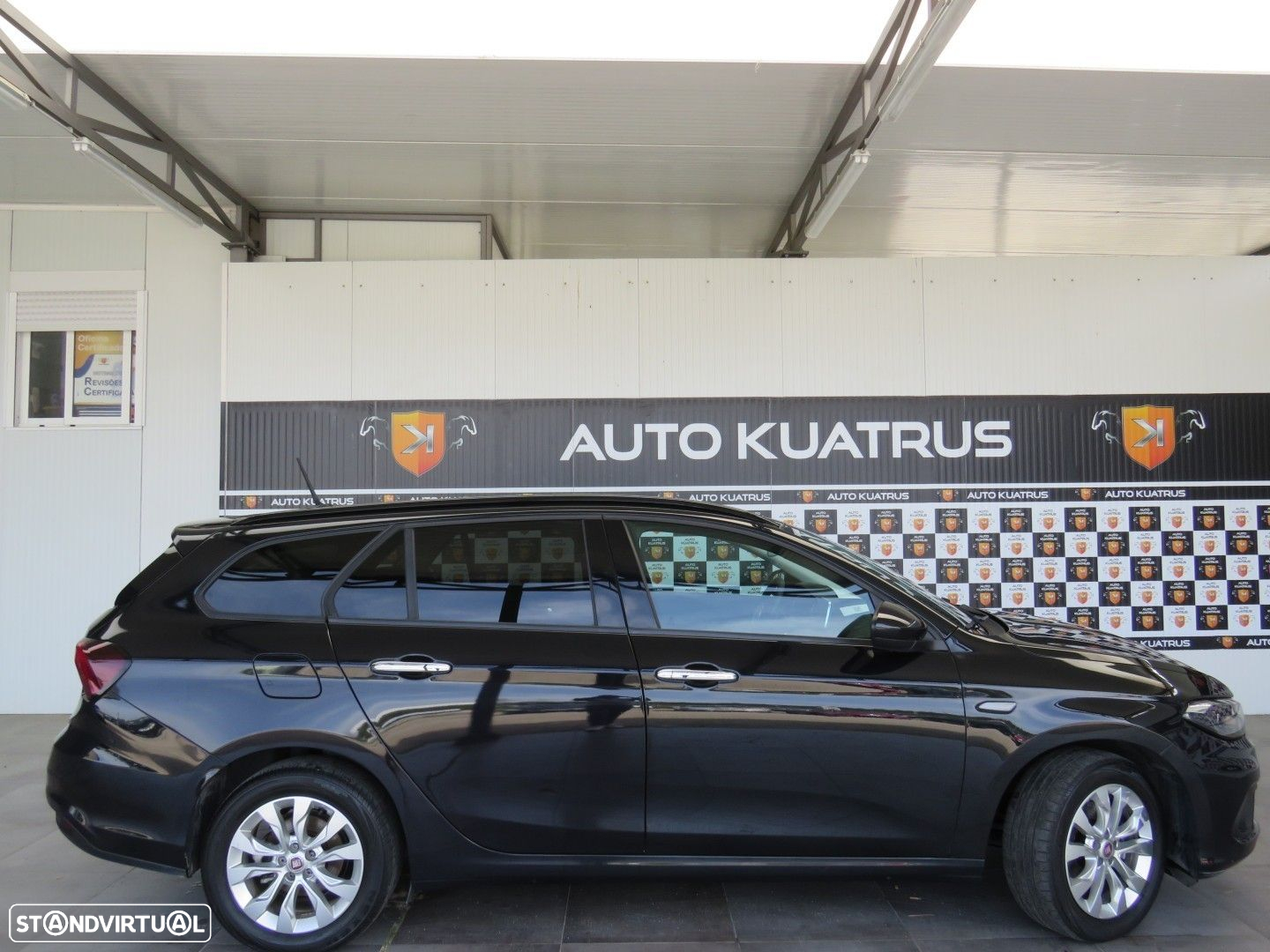 Fiat Tipo Station Wagon 1.3 M-Jet Lounge - 29