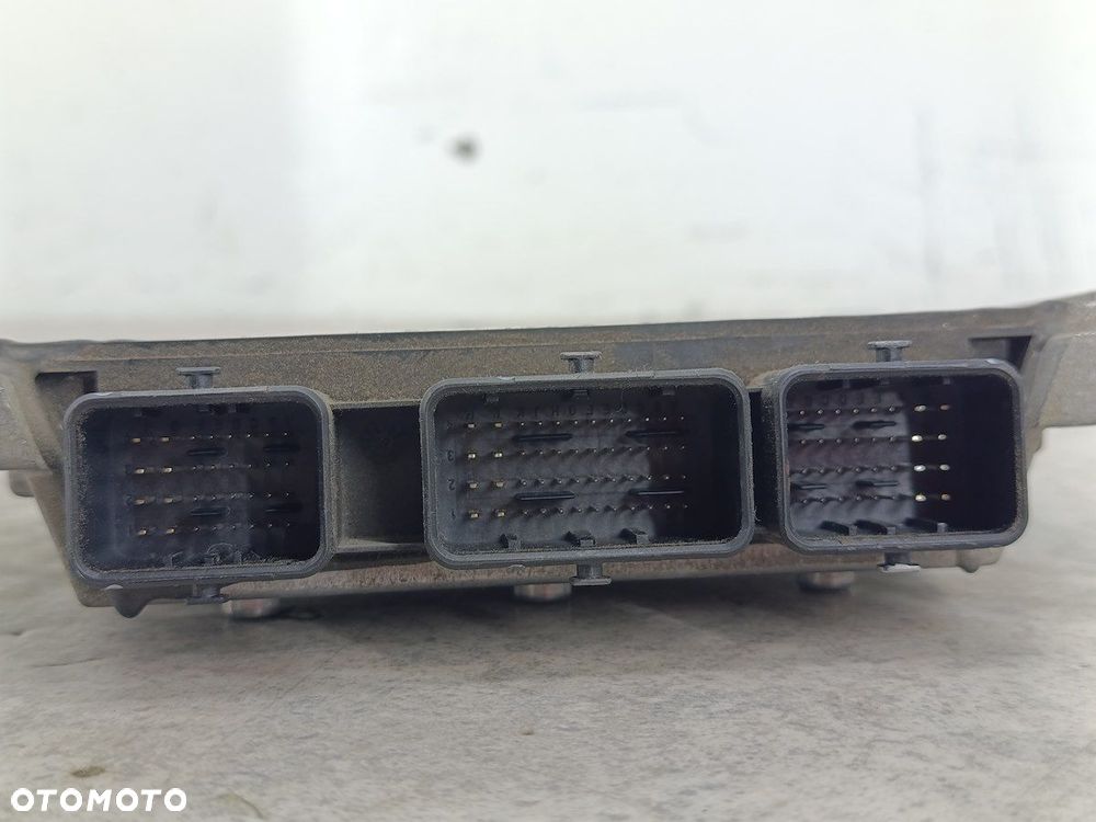 KOMPUTER, STEROWNIK VOLVO V70 III 30729351 2.0 16V - 4