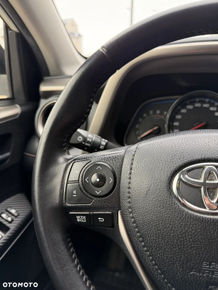 Toyota RAV4 2.2 D-4D Prestige - 20