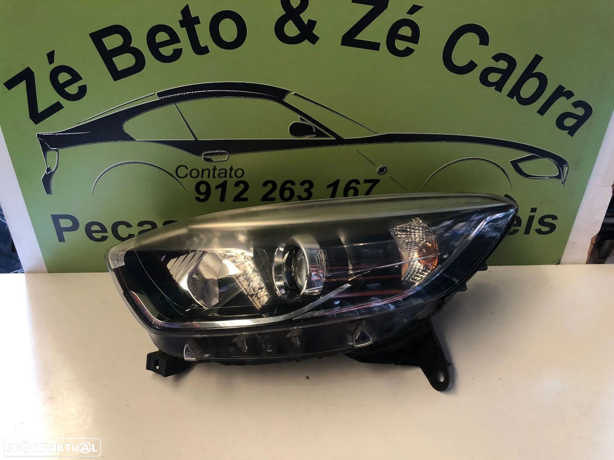 RENAULT CAPTUR I FAROL ESQUERDO - FF728 - 1