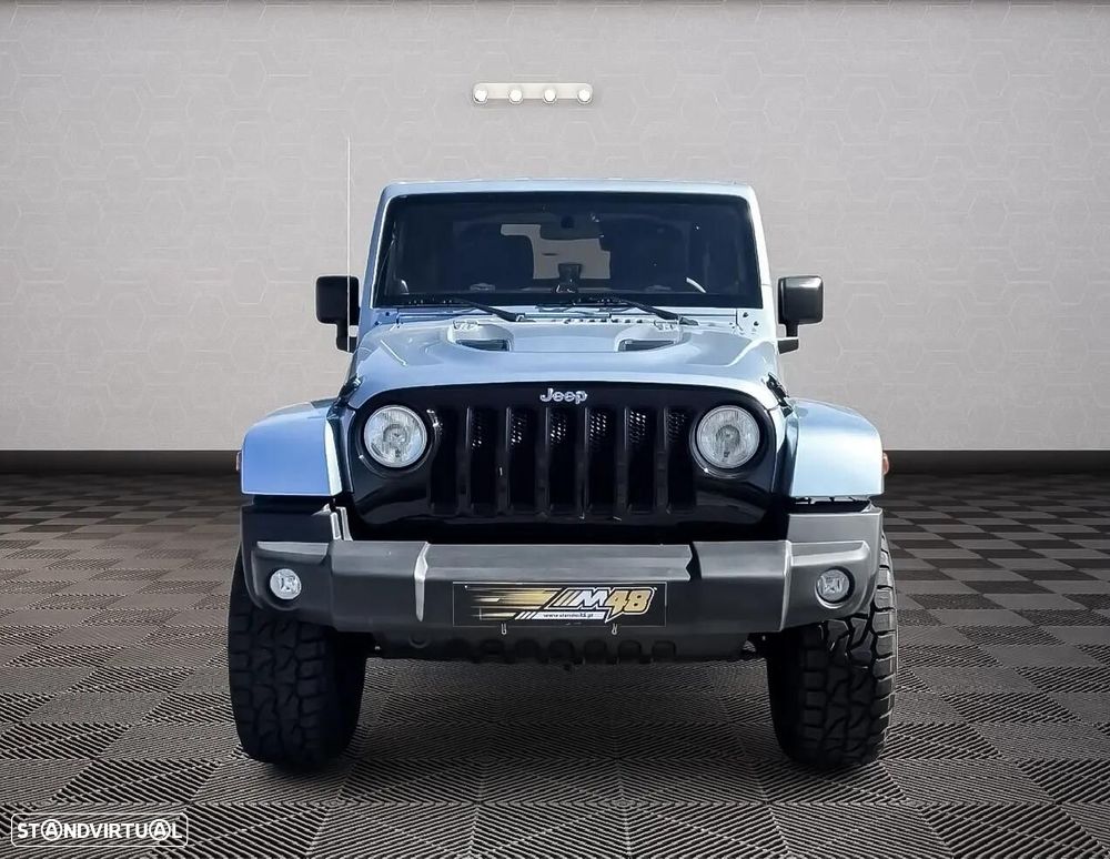 Jeep Wrangler - 2