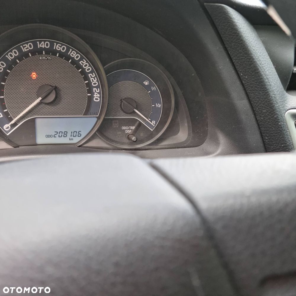 Toyota Auris 1.4 D-4D Active - 6