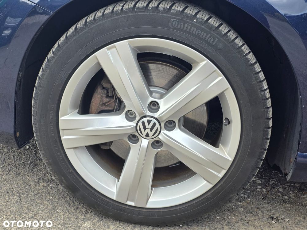 Volkswagen Passat - 25