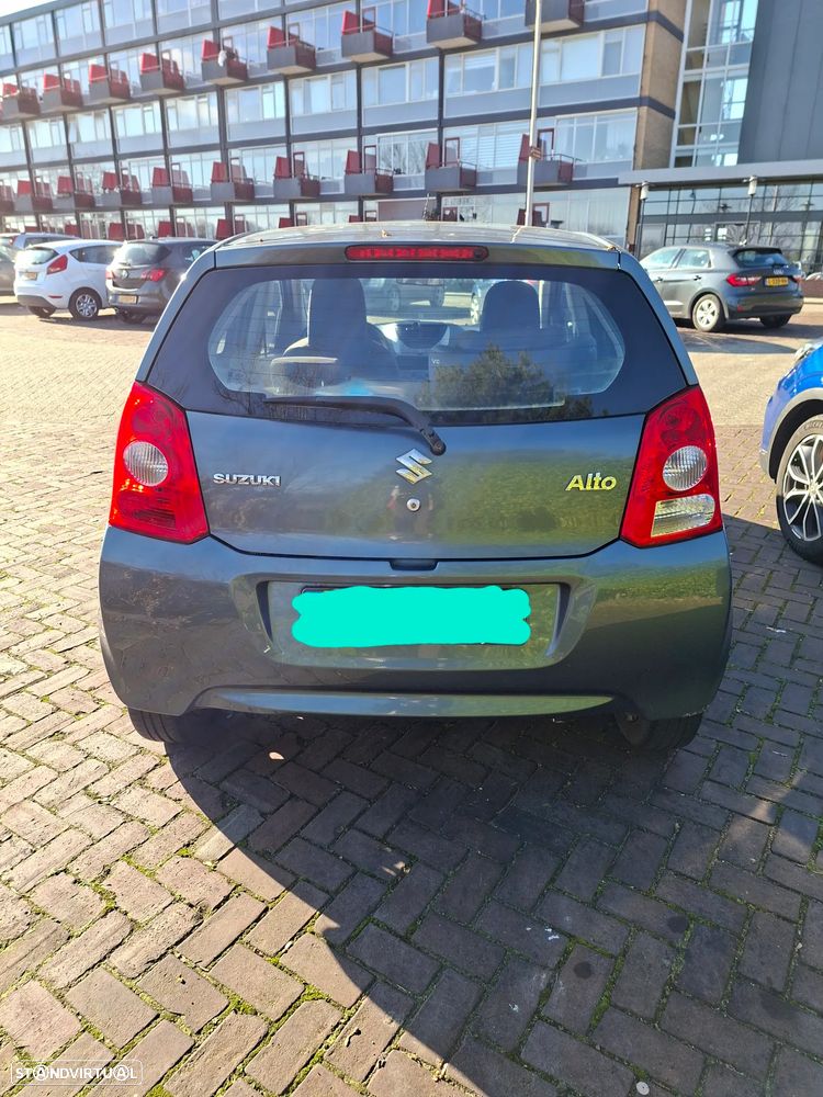 Suzuki Alto 1.0 Base - 3