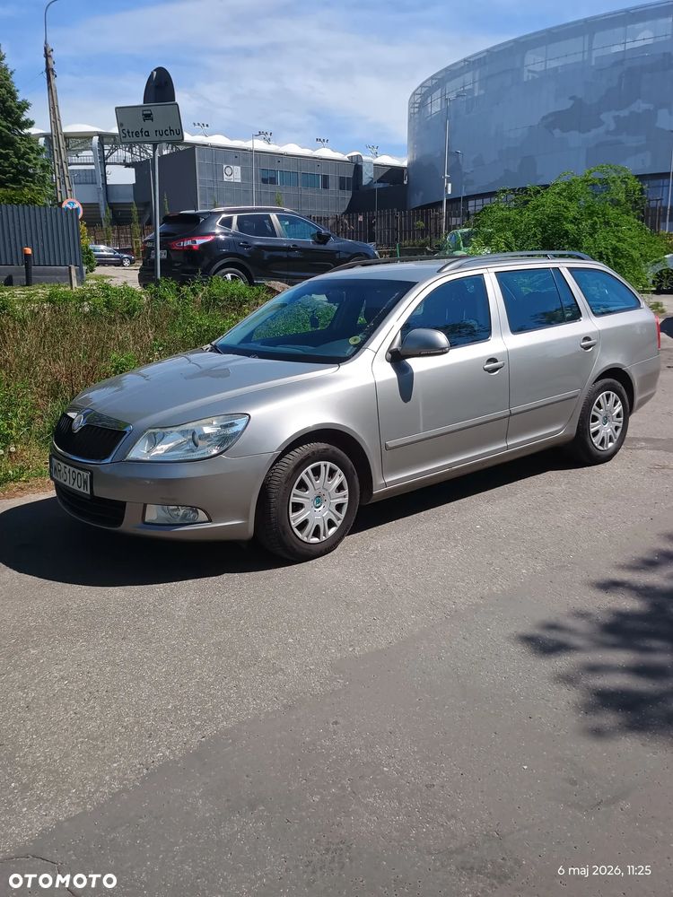 Skoda Octavia 1.8 TSI Ambiente - 2