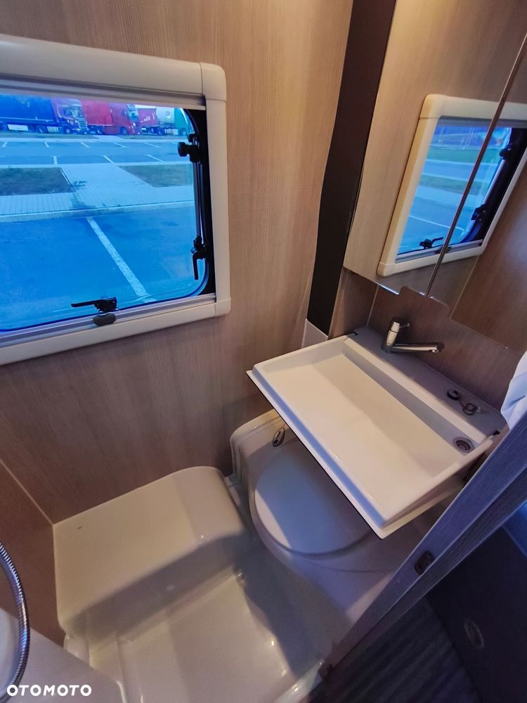 Adria - 30