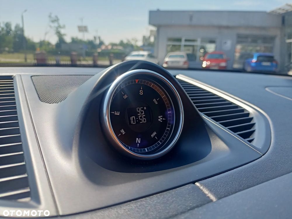 Porsche Macan - 26