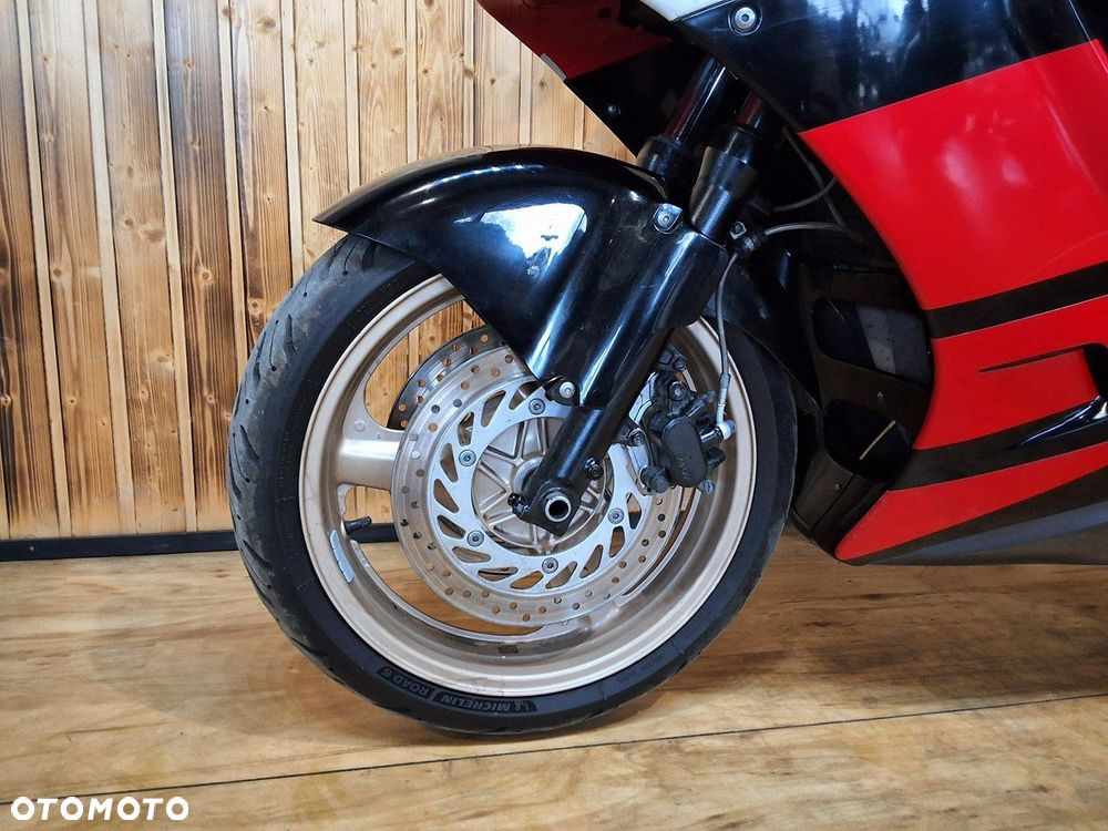 Honda CBR - 19