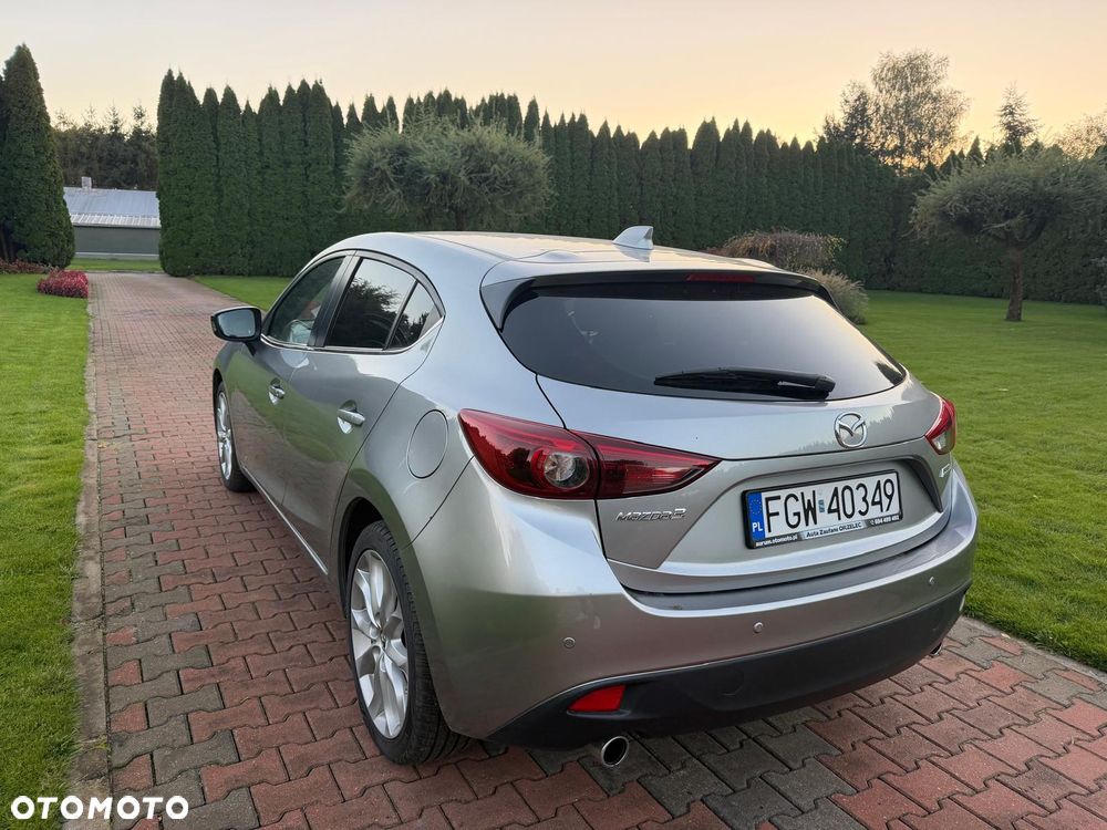 Mazda 3 - 19