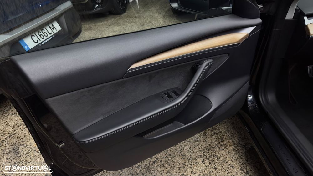 Tesla Model 3 Performance Dual Motor AWD - 25