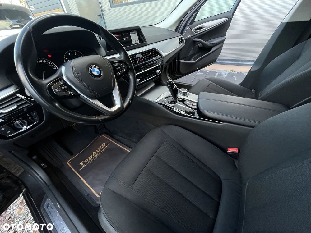 BMW Seria 5 520d - 18
