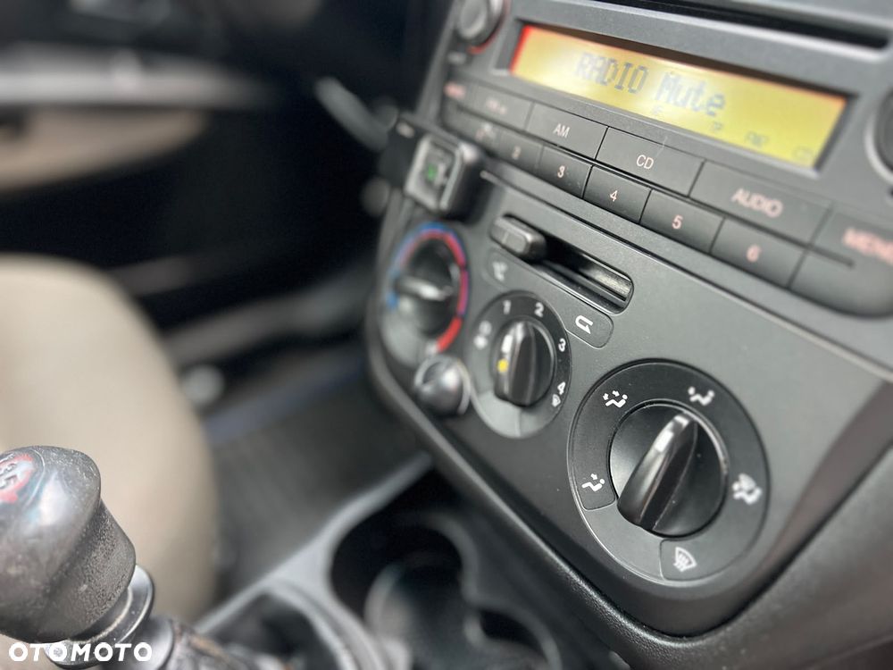 Fiat Linea 1.4 Fresh Euro5 - 18
