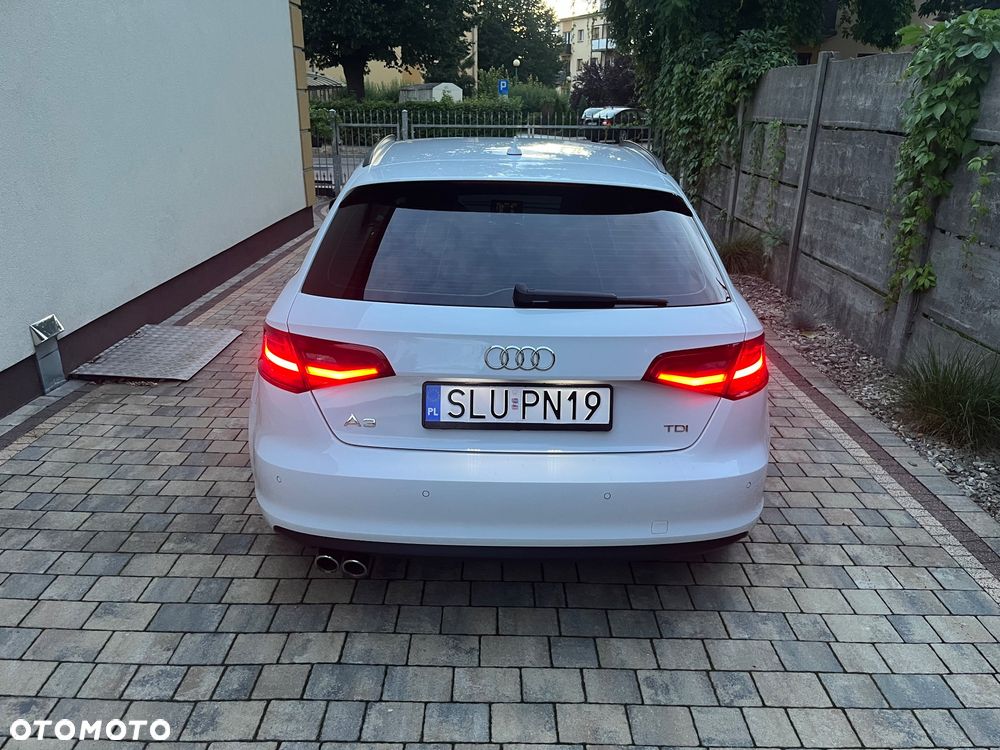 Audi A3 Sportback 2.0 TDI Ambiente - 5