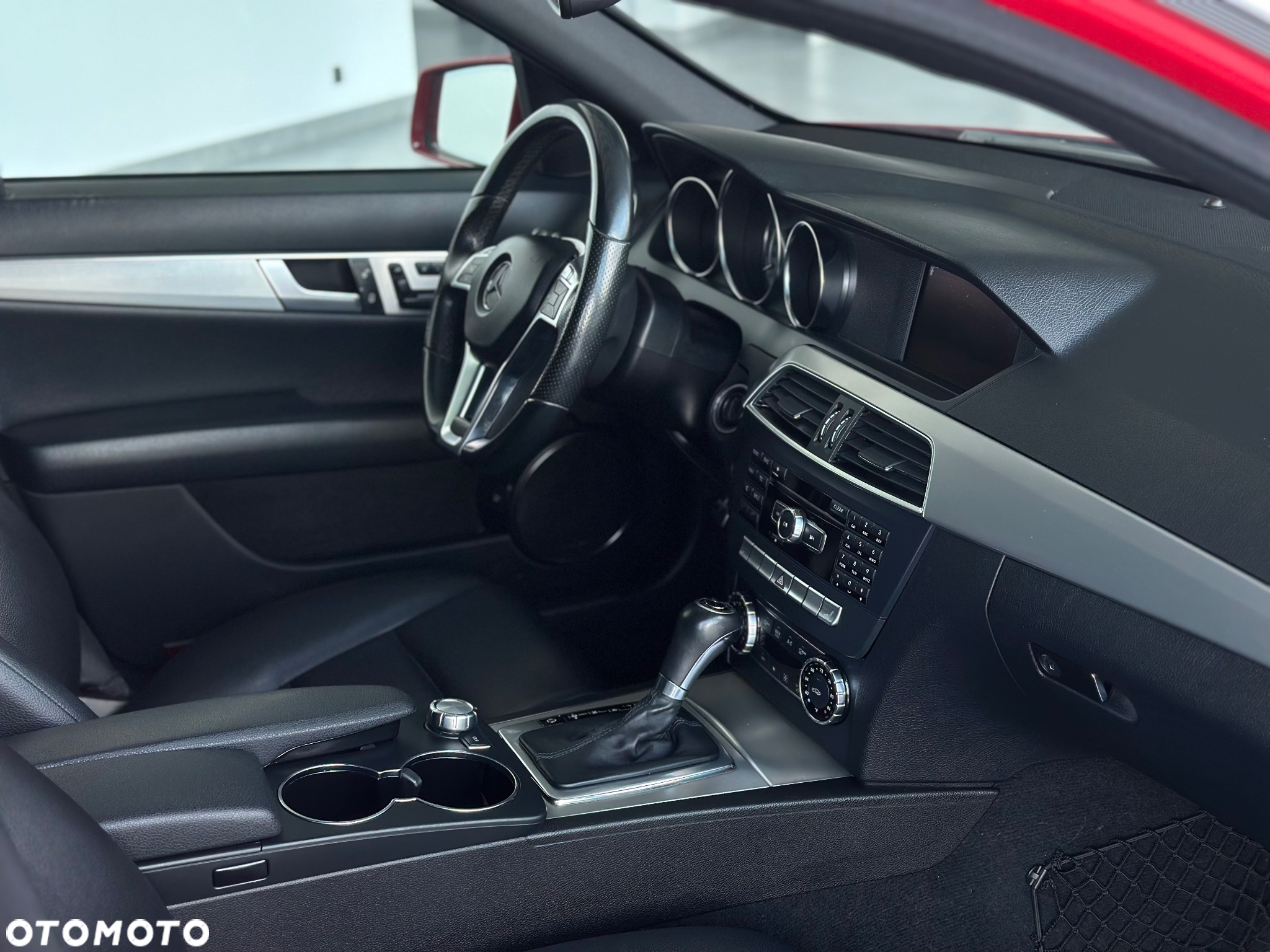Mercedes-Benz Klasa C 250 CGI Automatik BlueEFFICIENCY - 26
