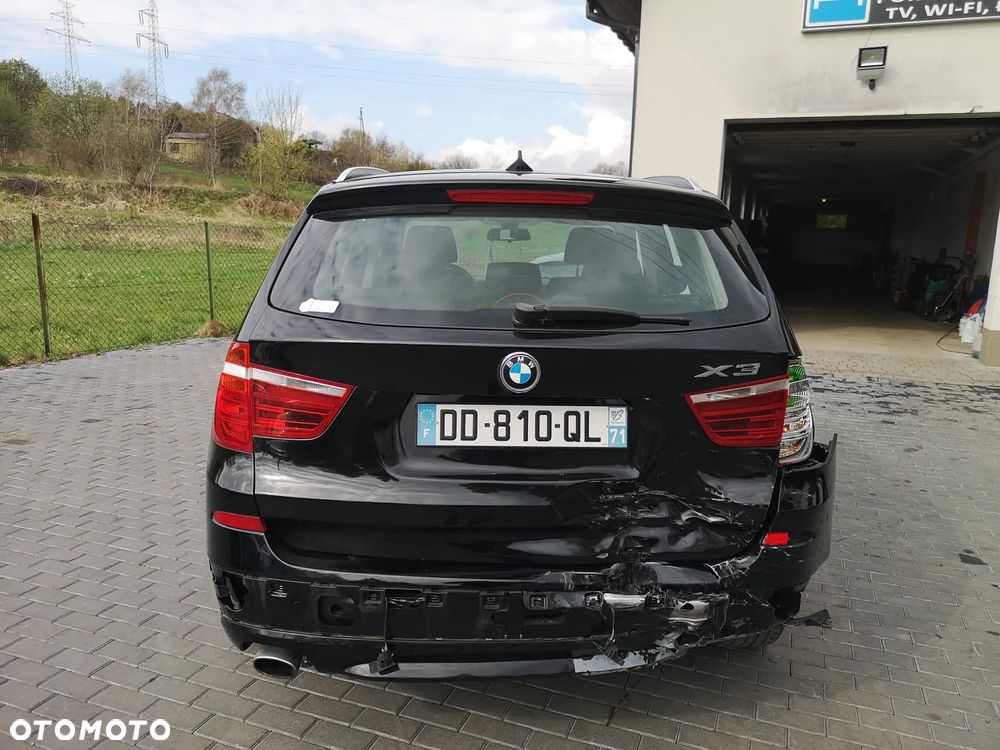 BMW X3 sDrive18d - 13