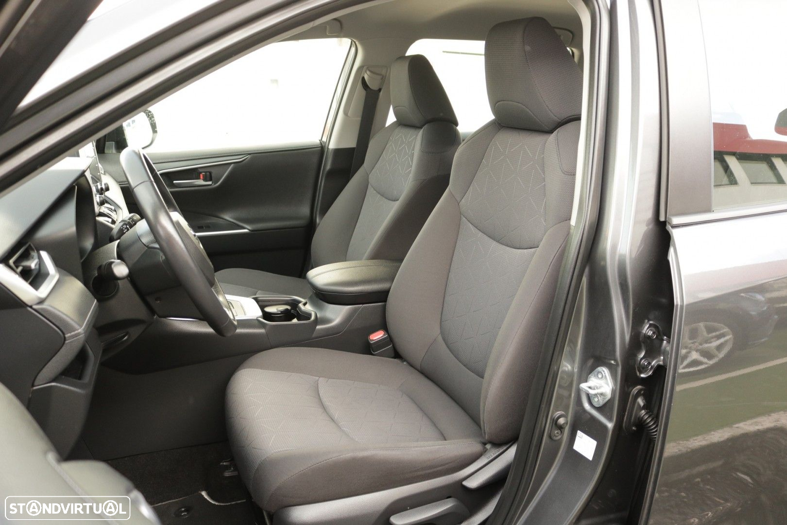 Toyota RAV4 2.5 HDF Comfort - 21