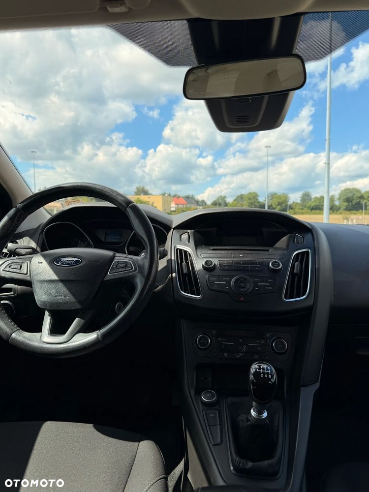 Ford Focus 1.0 EcoBoost Trend - 14