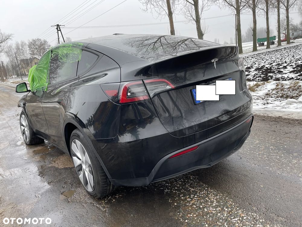 Tesla Y Long Range Dual Motor AWD - 28