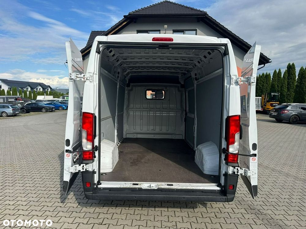 Opel Movano - 11
