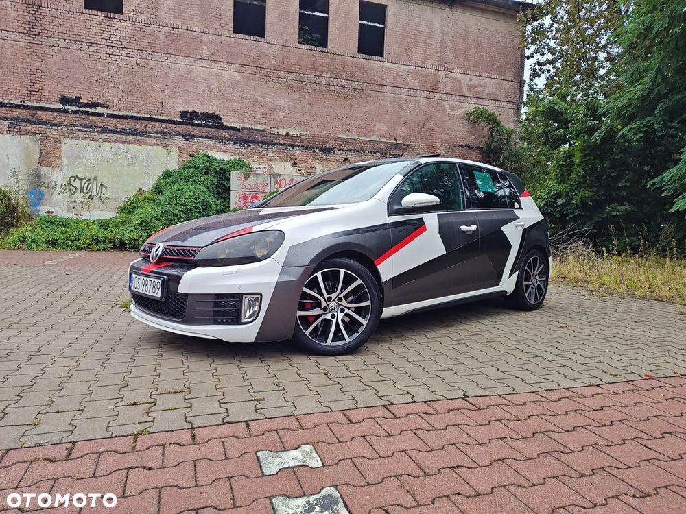 Volkswagen Golf VI 2.0 TSI GTI - 1