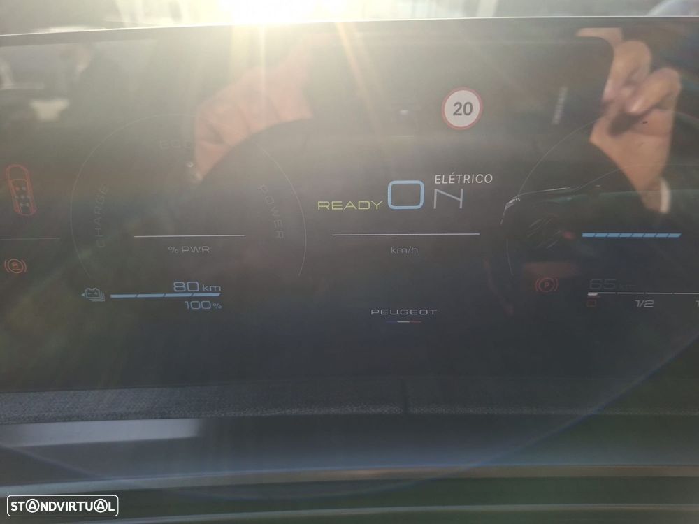 Peugeot 5008 1.6 Plug-in Hybrid Allure e-DCS7 - 14