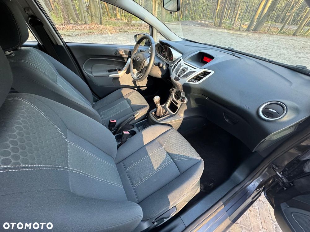Ford Fiesta 1.6 Titanium - 14