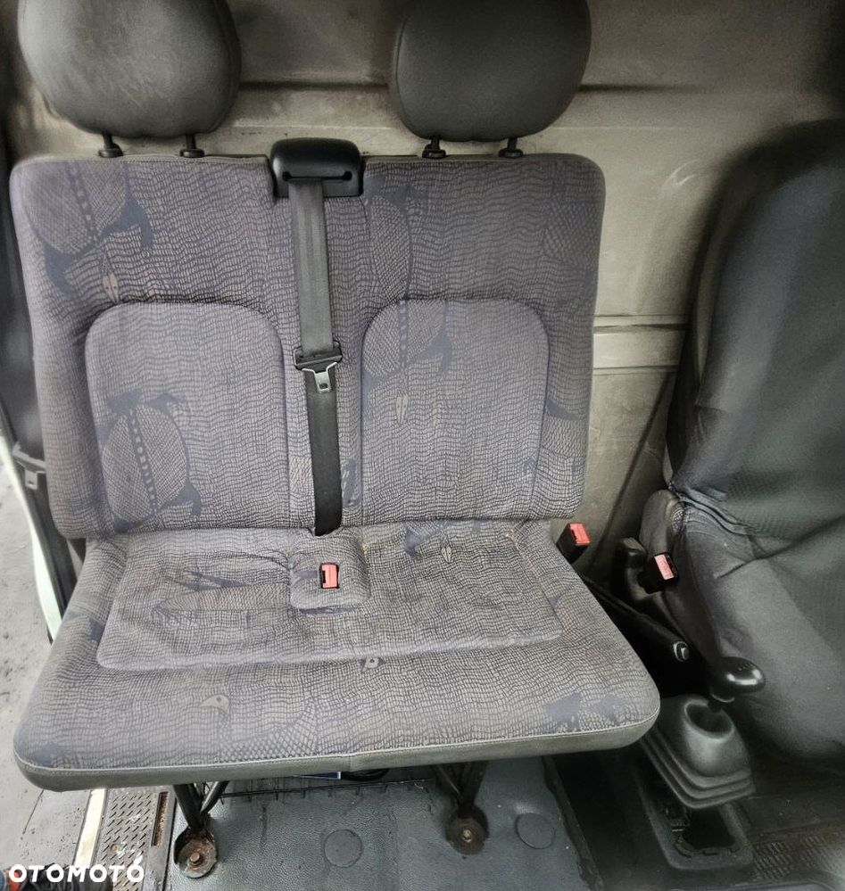 Renault Master II  (lak. 0389) pojazd na części: maska, zderzak, drzwi, szyby, lusterka, chłodnica - 38