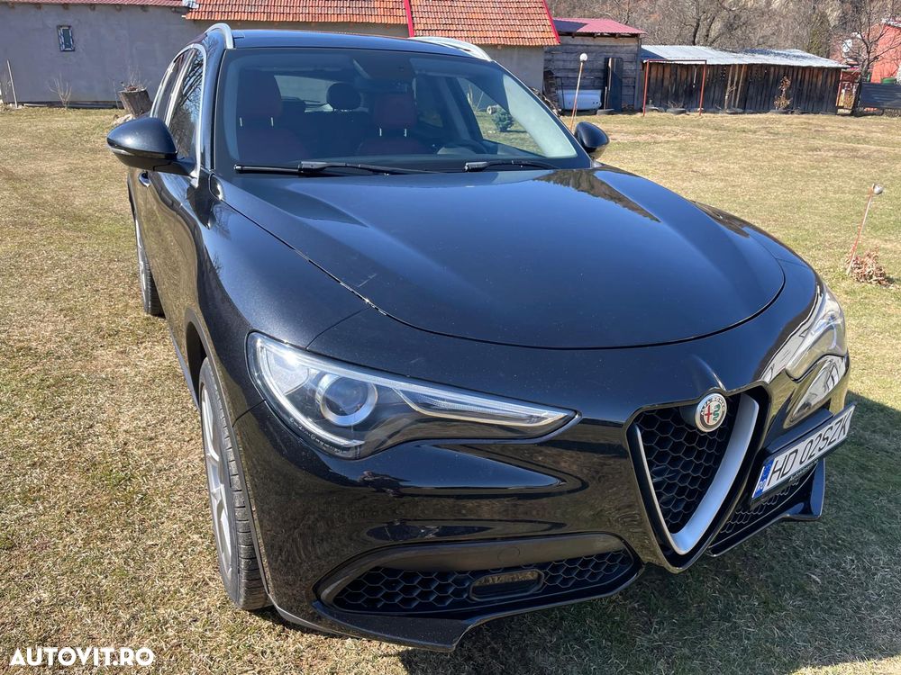 Alfa Romeo Stelvio 2.0 Turbo 16V AT8-Q4 Veloce - 1