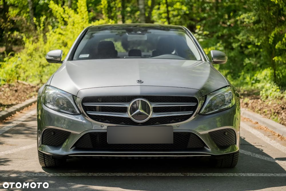 Mercedes-Benz Klasa C 300 4Matic 9G-TRONIC - 19