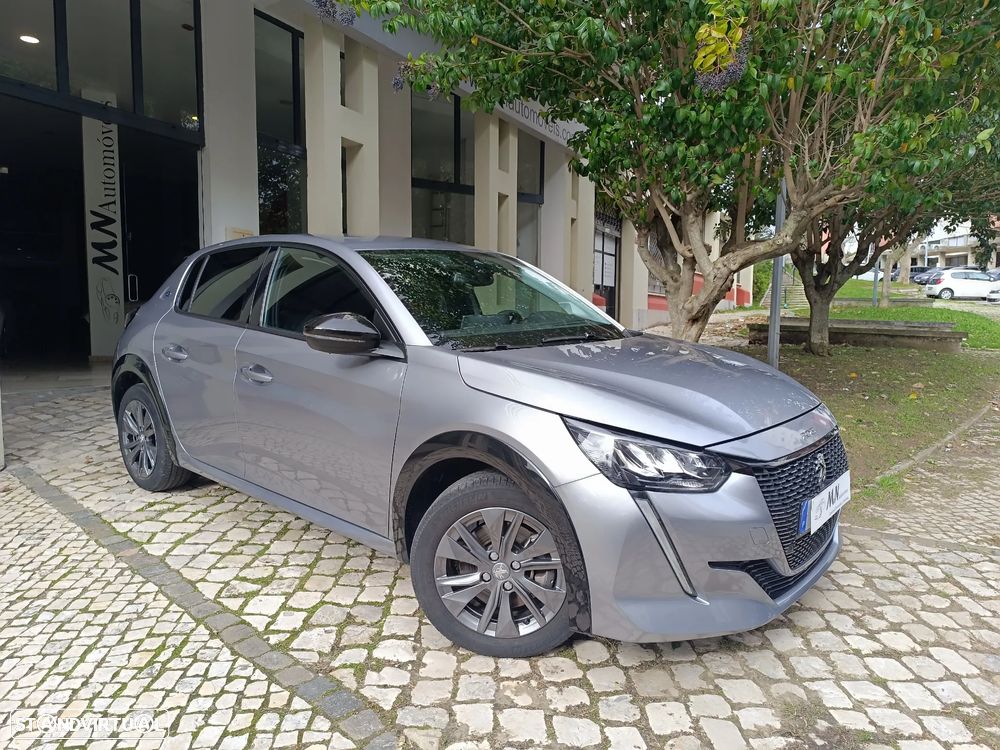 Peugeot e-208 Allure - 4