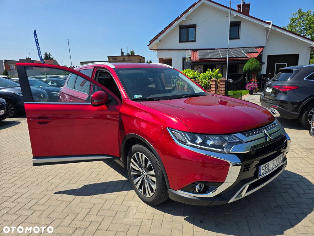 Mitsubishi Outlander - 23