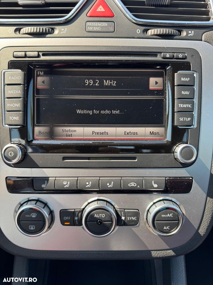 Volkswagen Eos 2.0 TDI DPF BlueMotion Technology Sport & Style - 26