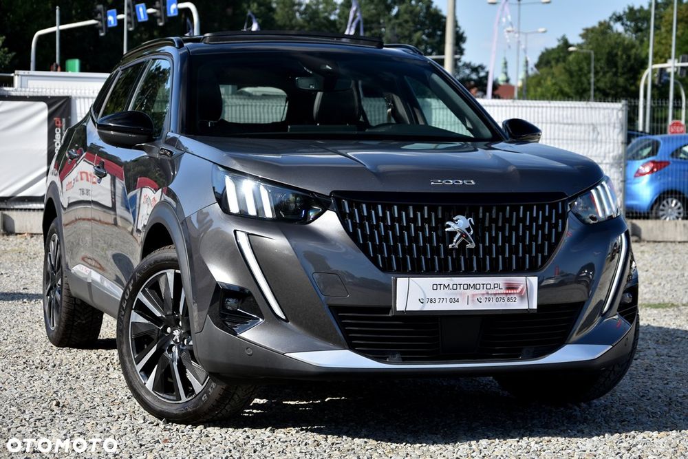 Peugeot 2008 PureTech 130 EAT8 GT - 2