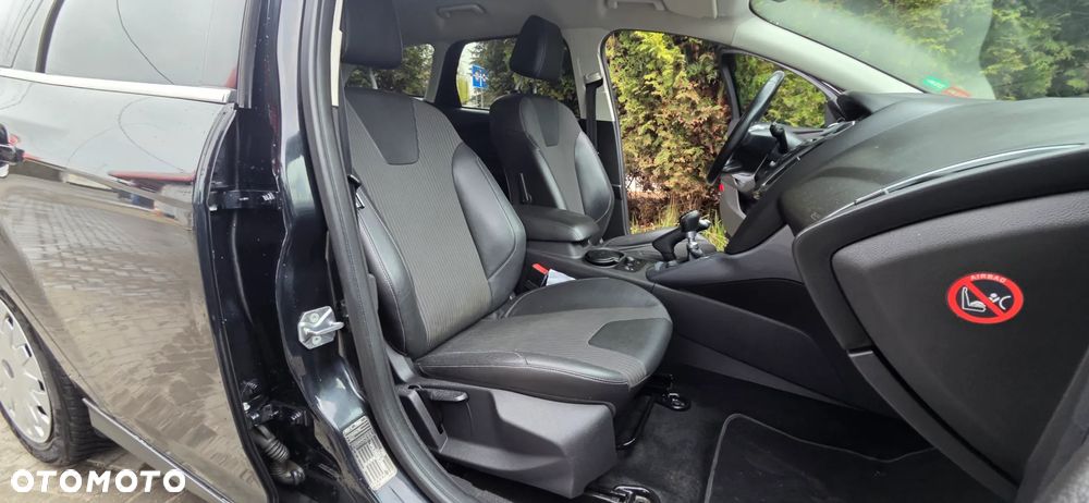 Ford Focus SW 2.0 TDCi Titanium - 39