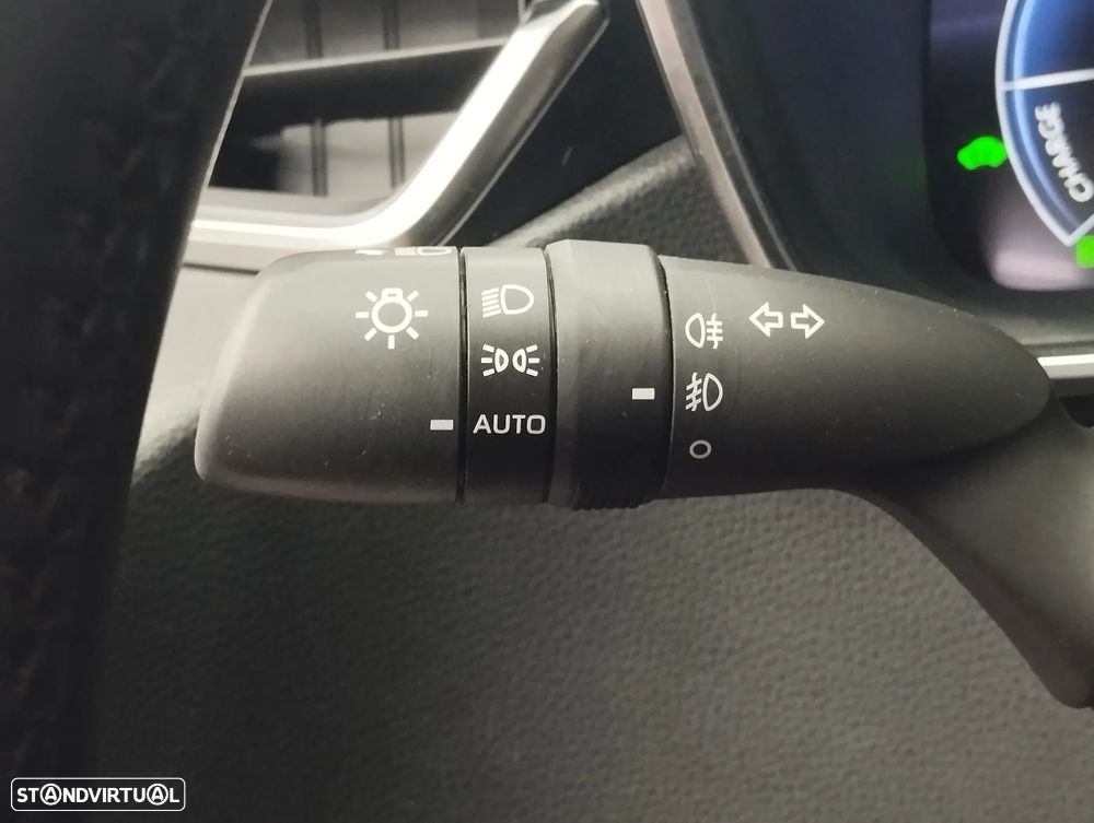 Toyota Corolla Touring Sports 1.8 Hybrid Comfort - 21
