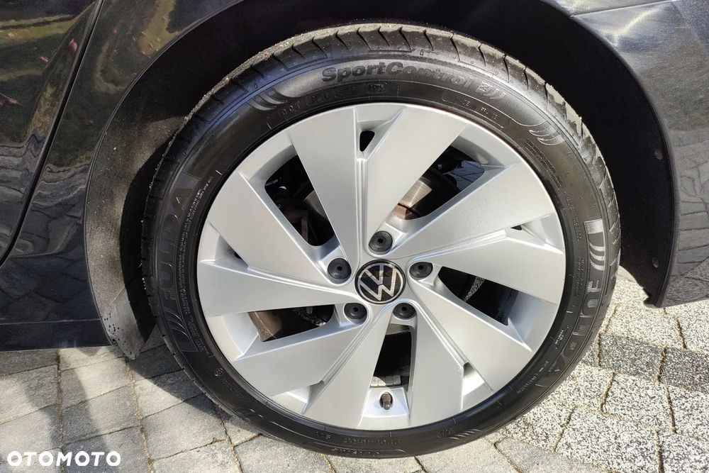 Volkswagen Golf VIII 2.0 TDI Style - 37