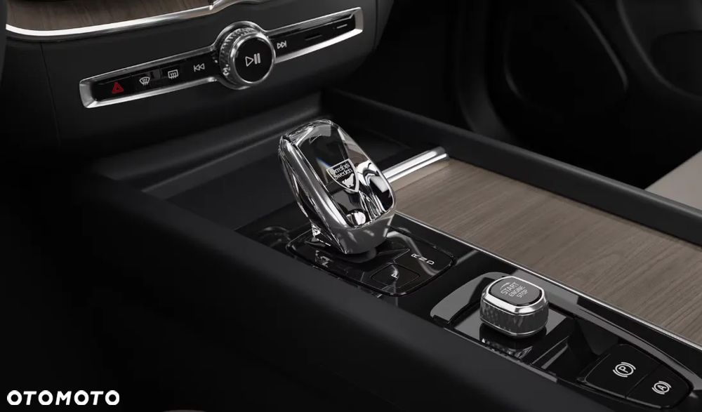 Volvo XC 60 B5 B AWD Plus Dark - 8