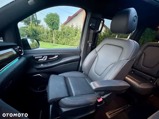 Mercedes-Benz Klasa V 300 d 4-Matic 9G-Tronic Exclusive (d³ugi) - 18