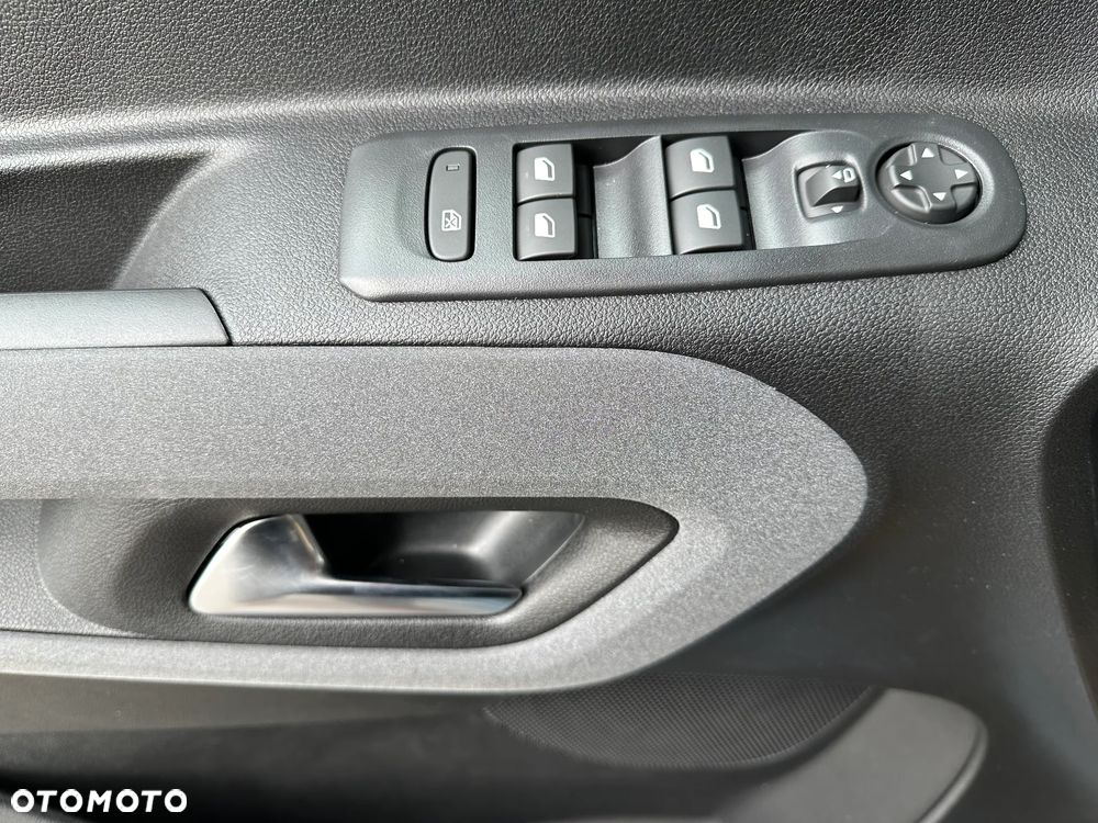 Peugeot RIFTER 1.5 diesel 130KM automat - 27