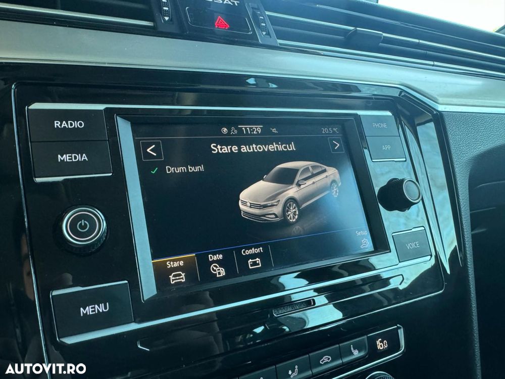 Volkswagen Passat 2.0 TDI DSG Highline - 30