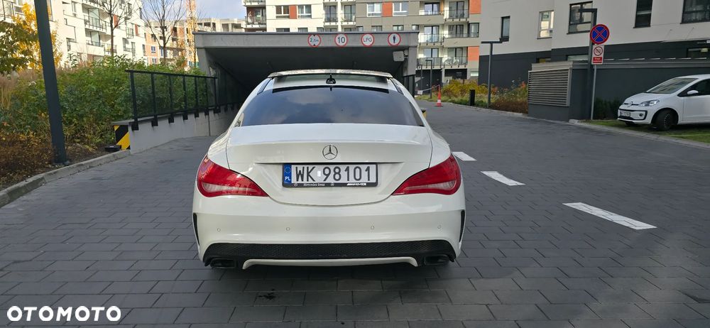 Mercedes-Benz GLA - 8