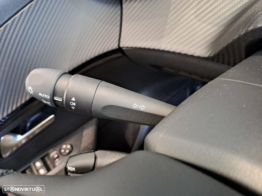 Peugeot 208 1.2 PureTech Style - 14