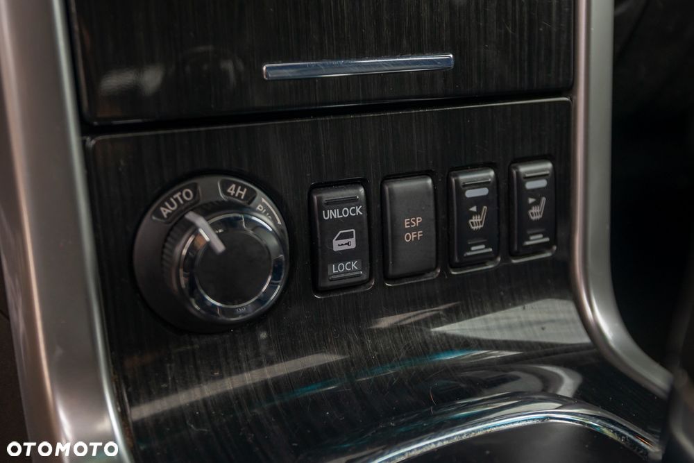 Nissan Pathfinder - 24