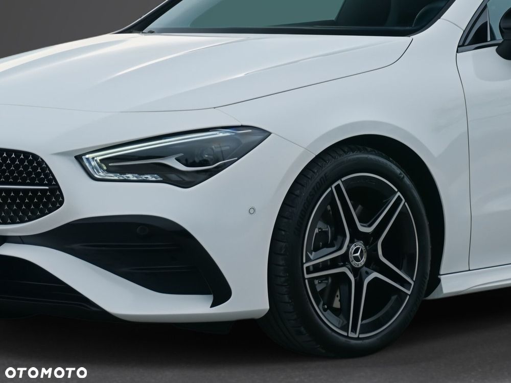 Mercedes-Benz CLA - 11