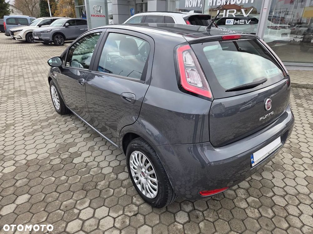Fiat Punto 1.4 Young - 7