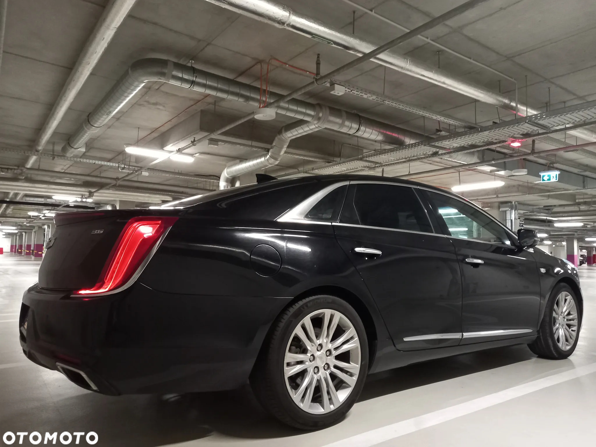 Cadillac XTS - 17