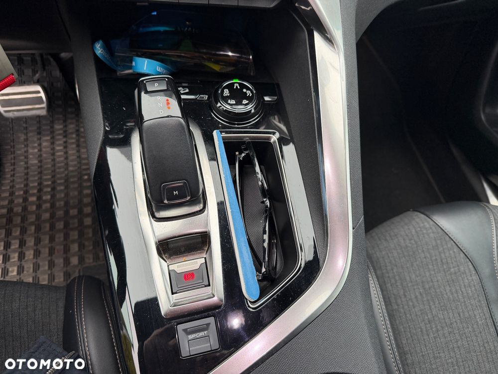 Peugeot 3008 1.5 BlueHDi GT Pack S&S EAT8 - 30