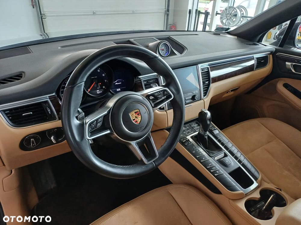 Porsche Macan Standard - 15