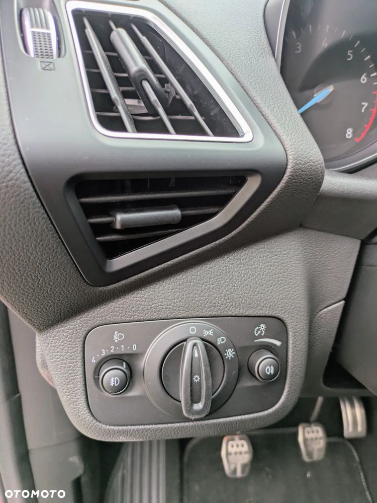 Ford Kuga 1.5 EcoBoost 2x4 ST-Line - 20